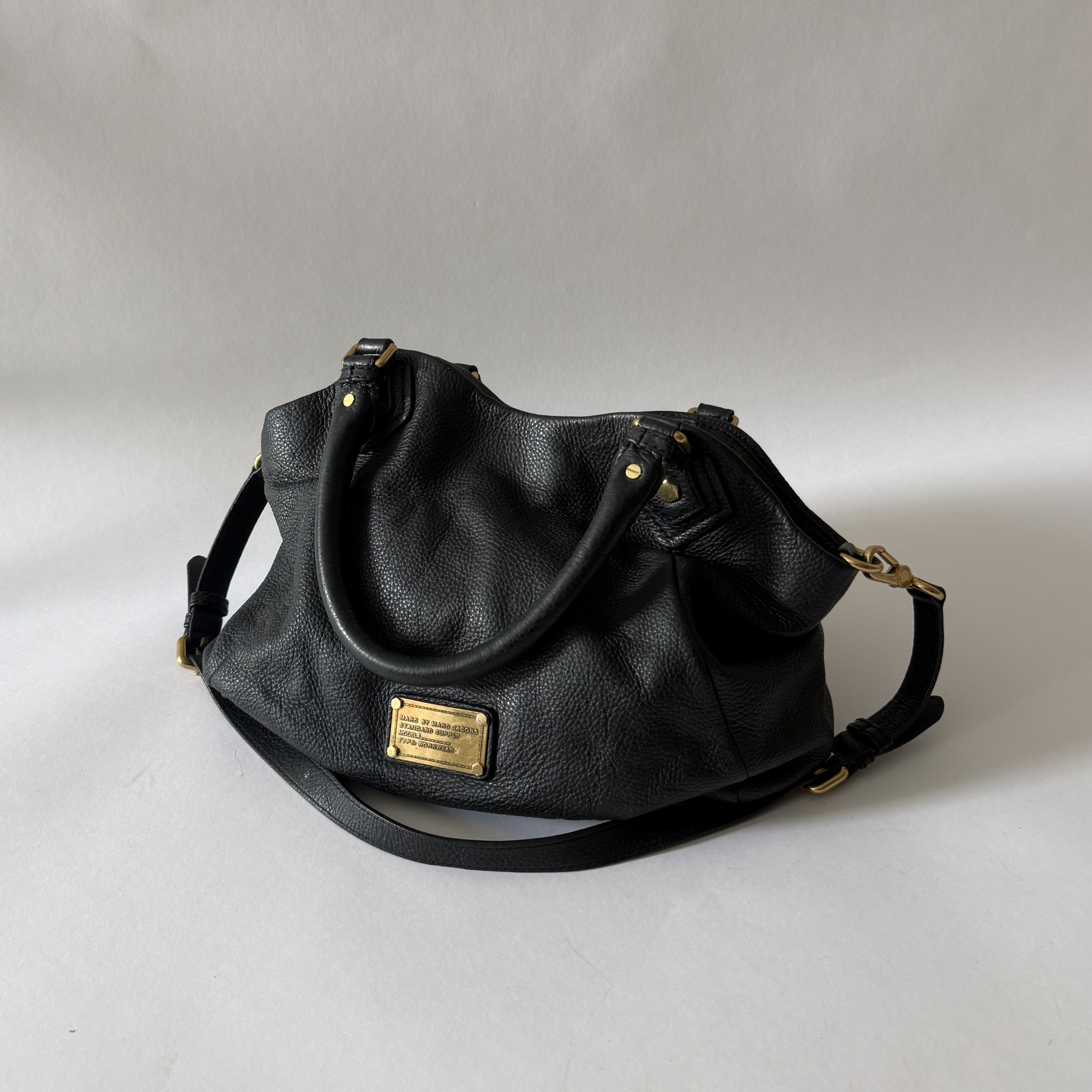 Classic Q Francesca Shoulder Bag