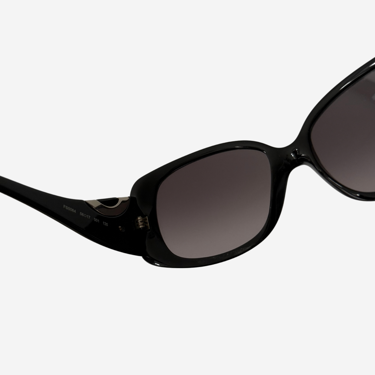 Fendi FS5064 Oversized Logo Sunglasses