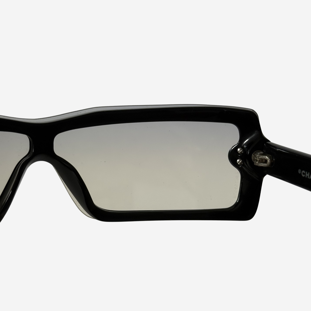 Shield 5067 Sunglasses