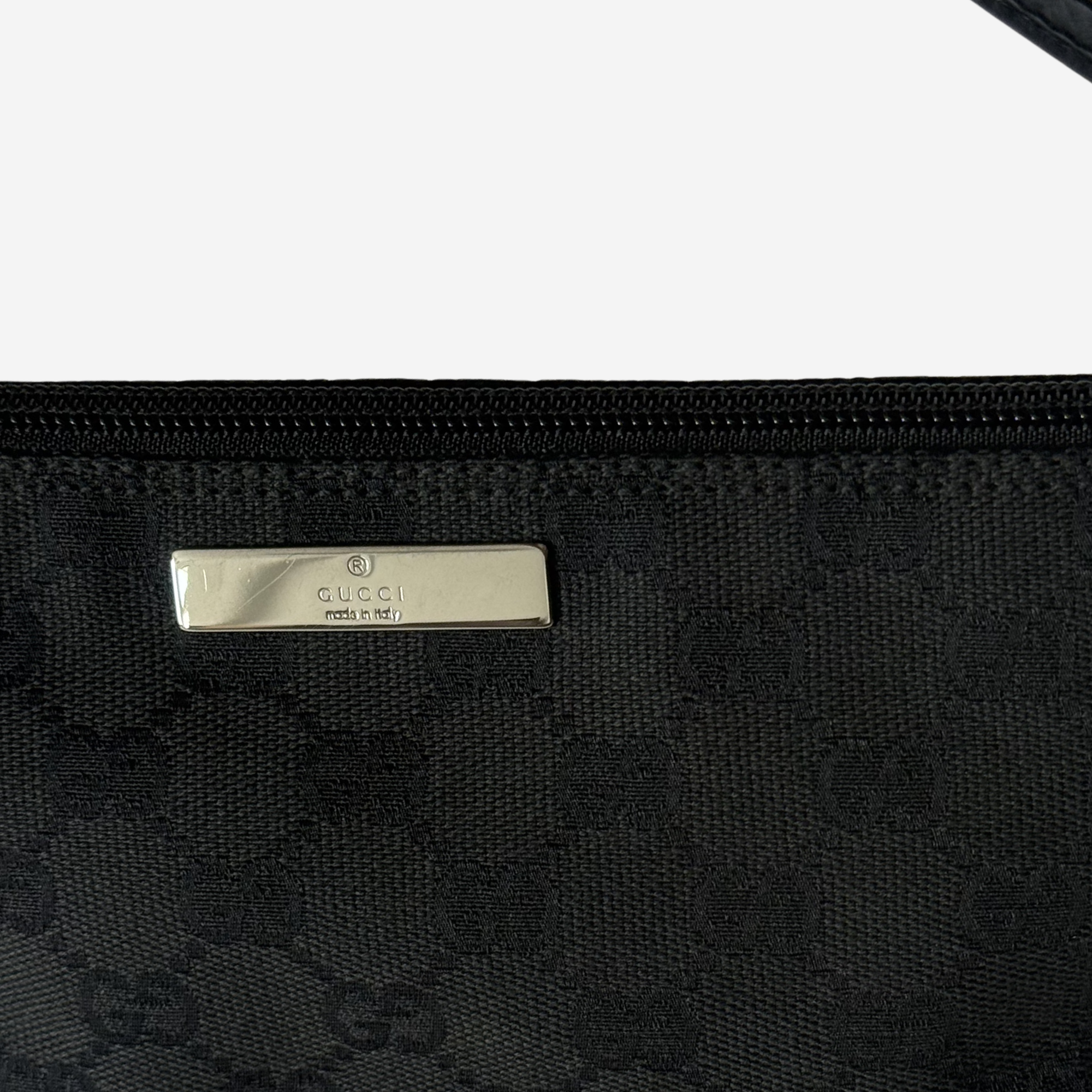 GG Canvas Boat Pochette