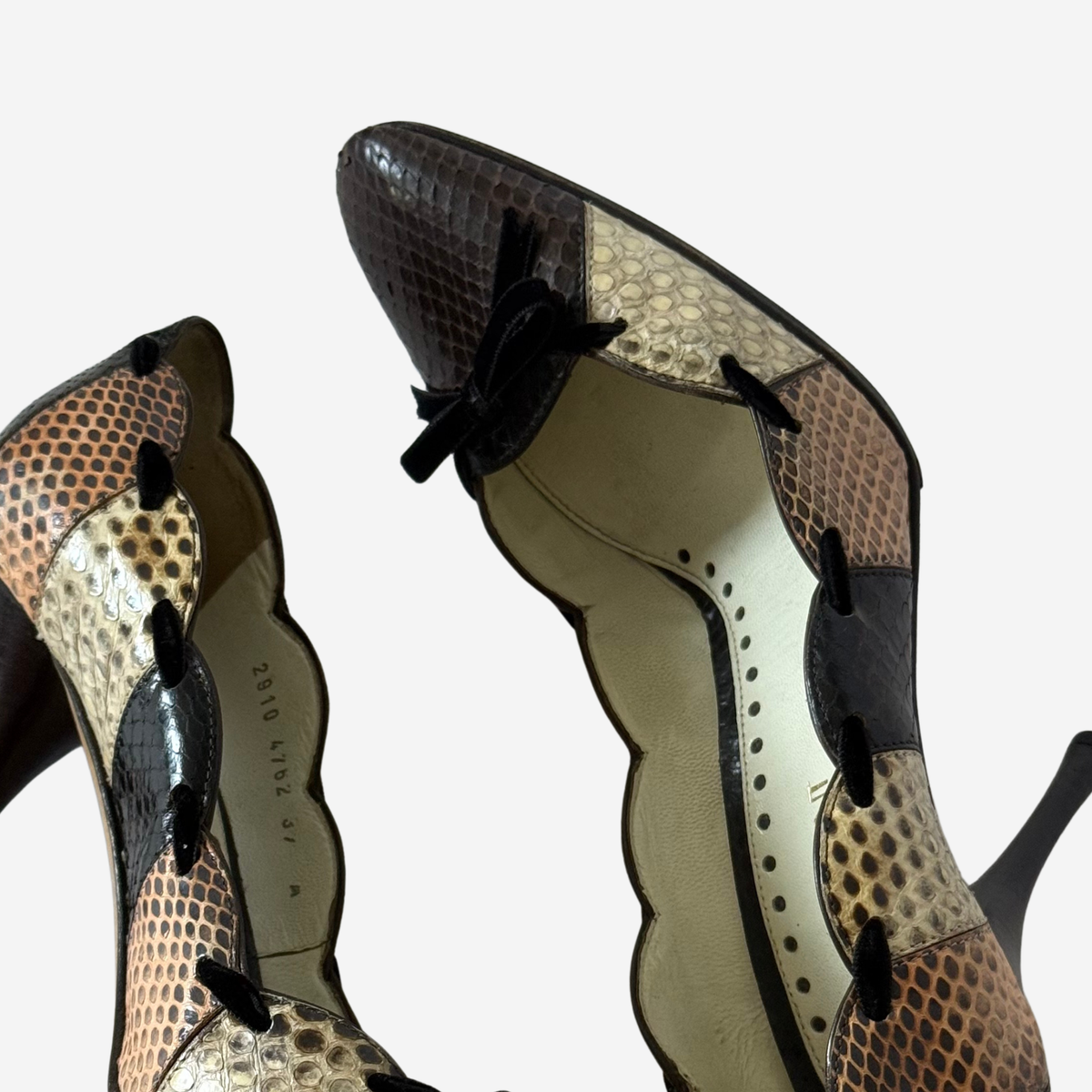 Yves Saint Laurent Multicolour Python Heels 37.5