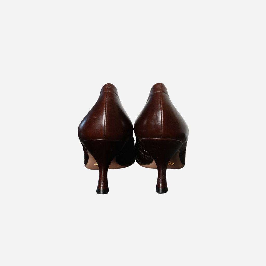 Bow Pumps