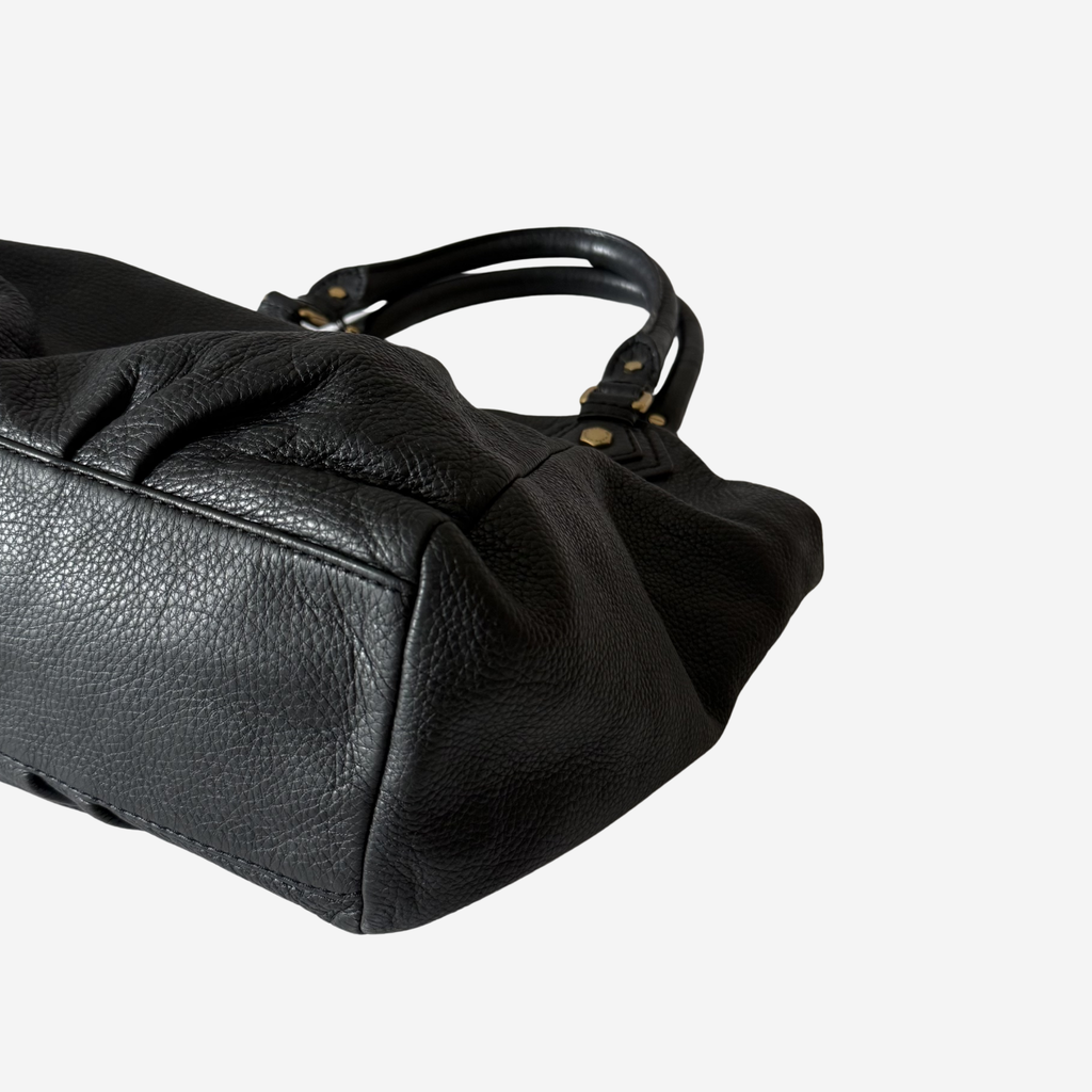 Classic Q Francesca Shoulder Bag